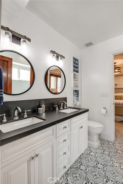 727 Avenue A, Redondo Beach, California 90277, 4 Bedrooms Bedrooms, ,3 BathroomsBathrooms,Residential,Sold,Avenue A,SB20144641