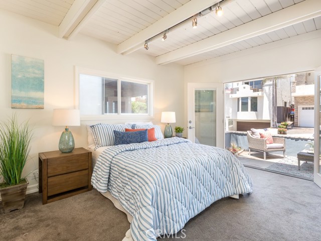 1136 2nd Street, Hermosa Beach, California 90254, 4 Bedrooms Bedrooms, ,3 BathroomsBathrooms,Residential,Sold,2nd,SB19115231