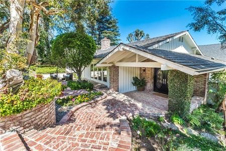 2 Outrider Road, Rolling Hills, California 90274, 5 Bedrooms Bedrooms, ,5 BathroomsBathrooms,Residential,Sold,Outrider,SB21104660