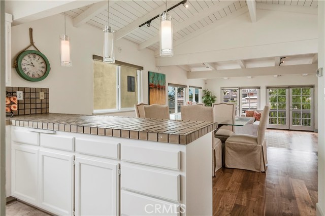1023 4th Street, Hermosa Beach, California 90254, 3 Bedrooms Bedrooms, ,2 BathroomsBathrooms,Residential,Sold,4th,SB19152573