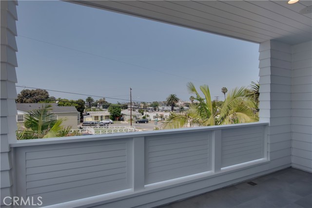 408 Francisca Avenue, Redondo Beach, California 90277, 5 Bedrooms Bedrooms, ,5 BathroomsBathrooms,Residential,Sold,Francisca,SB20169489