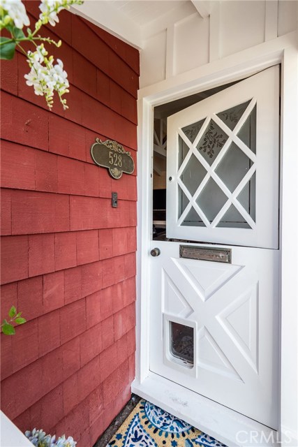 528 Marine Avenue, Manhattan Beach, California 90266, 3 Bedrooms Bedrooms, ,2 BathroomsBathrooms,Residential,Sold,Marine,SB19035532