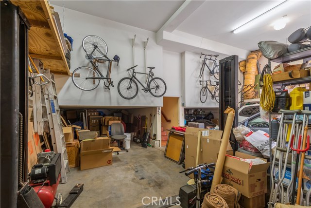 595 31st Street, Manhattan Beach, California 90266, 4 Bedrooms Bedrooms, ,1 BathroomBathrooms,Residential,Sold,31st,SB20193425