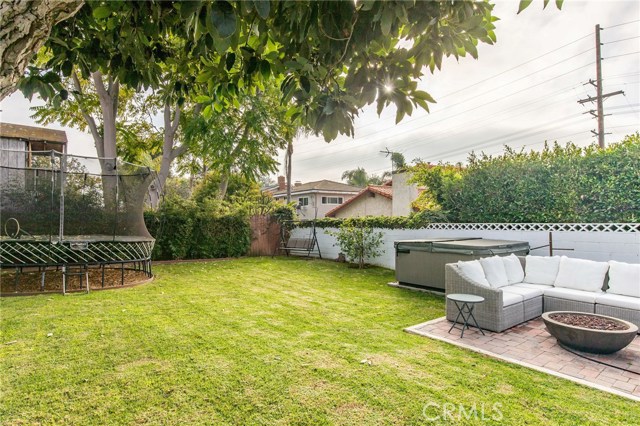 1012 Avenue C, Redondo Beach, California 90277, 4 Bedrooms Bedrooms, ,2 BathroomsBathrooms,Residential,Sold,Avenue C,SB19263287