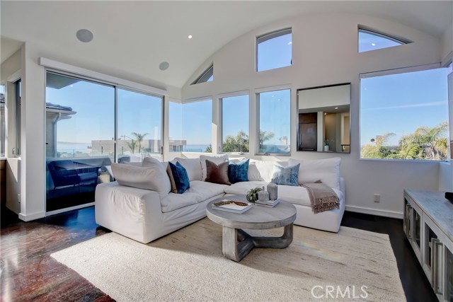 2804 Highland Avenue, Manhattan Beach, California 90266, 4 Bedrooms Bedrooms, ,3 BathroomsBathrooms,Residential,Sold,Highland,SB20147687