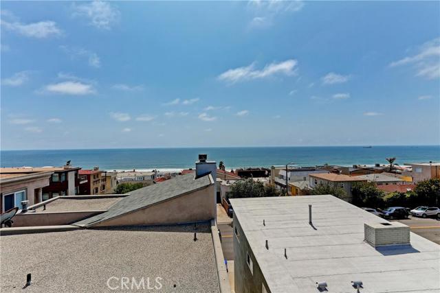 2417 Crest Drive, Manhattan Beach, California 90266, 3 Bedrooms Bedrooms, ,3 BathroomsBathrooms,Residential,Sold,Crest,SB17073042