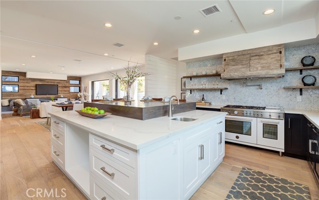 1130 21st Street, Manhattan Beach, California 90266, 5 Bedrooms Bedrooms, ,4 BathroomsBathrooms,Residential,Sold,21st,SB21098347