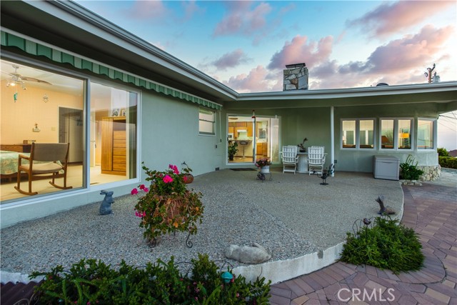 4 Coach Road, Rancho Palos Verdes, California 90275, 3 Bedrooms Bedrooms, ,2 BathroomsBathrooms,Residential,Sold,Coach,SB21125240