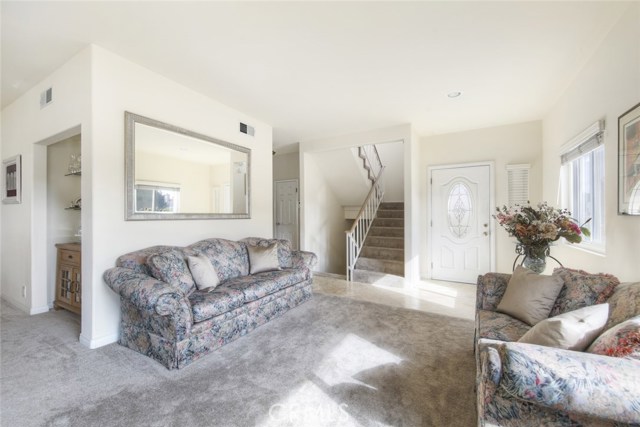 202 Juanita Avenue, Redondo Beach, California 90277, 4 Bedrooms Bedrooms, ,3 BathroomsBathrooms,Residential,Sold,Juanita,SB20150379