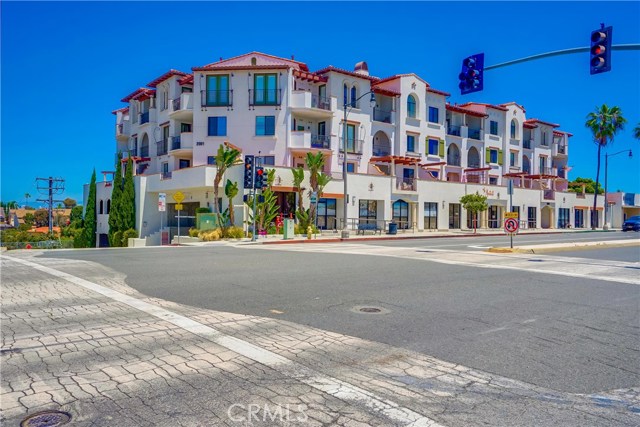 2001 Artesia Boulevard, Redondo Beach, California 90278, 1 Bedroom Bedrooms, ,1 BathroomBathrooms,Residential,Sold,Artesia,SB20096514