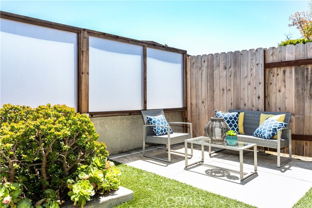 1630 Stanford Avenue, Redondo Beach, California 90278, 3 Bedrooms Bedrooms, ,1 BathroomBathrooms,Residential,Sold,Stanford,SB19124881