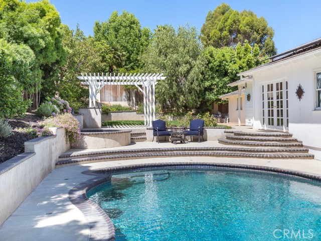 8 Hitching Post Drive, Rolling Hills Estates, California 90274, 4 Bedrooms Bedrooms, ,3 BathroomsBathrooms,Residential,Sold,Hitching Post,PV19180515