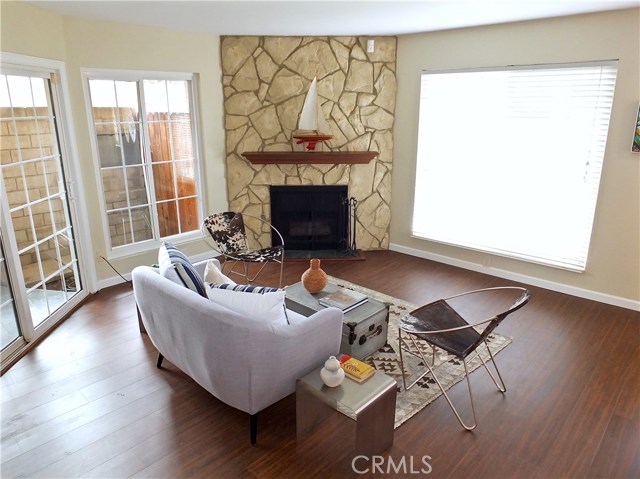 1104 Harkness Lane, Redondo Beach, California 90278, 3 Bedrooms Bedrooms, ,2 BathroomsBathrooms,Residential,Sold,Harkness,PW18238945