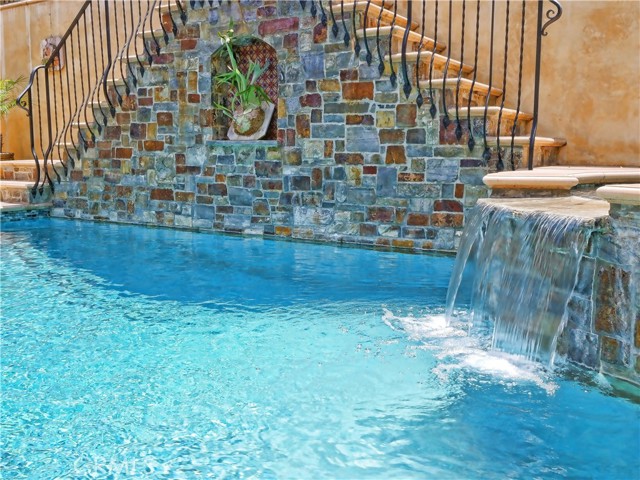 592 Via Almar, Palos Verdes Estates, California 90274, 4 Bedrooms Bedrooms, ,4 BathroomsBathrooms,Residential,Sold,Via Almar,SB21138248