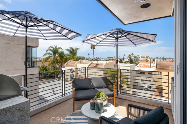 535 Avenue B, Redondo Beach, California 90277, 4 Bedrooms Bedrooms, ,3 BathroomsBathrooms,Residential,Sold,Avenue B,SB20169921