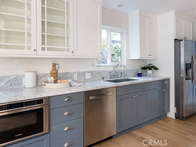 2312 Huntington Lane, Redondo Beach, California 90278, 4 Bedrooms Bedrooms, ,2 BathroomsBathrooms,Residential,Sold,Huntington,SB20214766