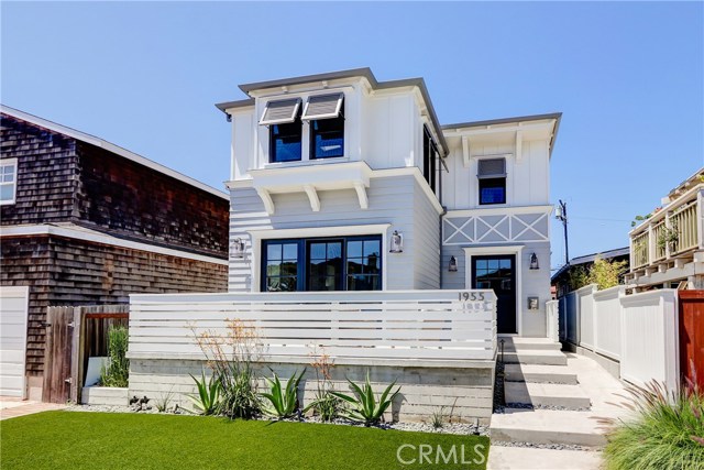 1955 Monterey Boulevard, Hermosa Beach, California 90254, 4 Bedrooms Bedrooms, ,2 BathroomsBathrooms,Residential,Sold,Monterey,SB18111119