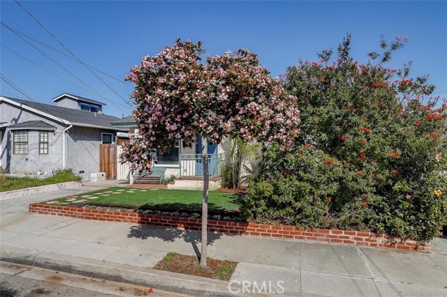 1908 Condon Avenue, Redondo Beach, California 90278, 2 Bedrooms Bedrooms, ,2 BathroomsBathrooms,Residential,Sold,Condon,PW21060307