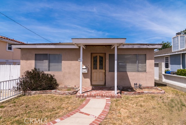 1931 Voorhees Avenue, Redondo Beach, California 90278, 4 Bedrooms Bedrooms, ,2 BathroomsBathrooms,Residential,Sold,Voorhees,SB17090969