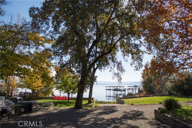 3894 Lakeshore Boulevard