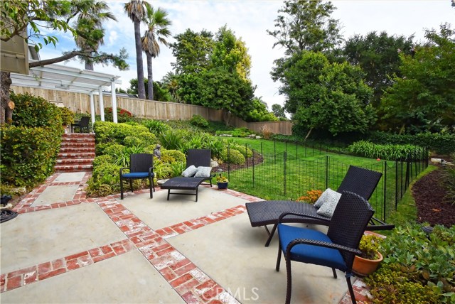 5648 Whitecliff Drive, Rancho Palos Verdes, California 90275, 4 Bedrooms Bedrooms, ,3 BathroomsBathrooms,Residential,Sold,Whitecliff,PV19223887