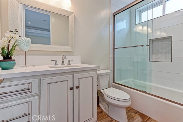 404 Lucia, Redondo Beach, California 90277, 4 Bedrooms Bedrooms, ,3 BathroomsBathrooms,Residential,Sold,Lucia,SB17221767