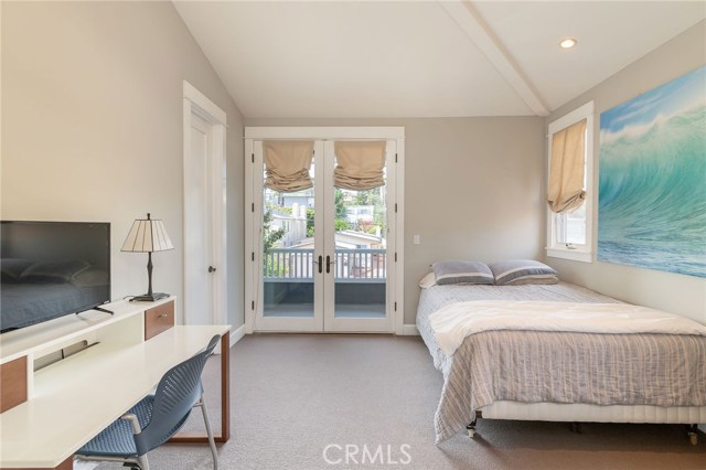 2614 Pacific Avenue, Manhattan Beach, California 90266, 4 Bedrooms Bedrooms, ,3 BathroomsBathrooms,Residential,Sold,Pacific,SB19106317