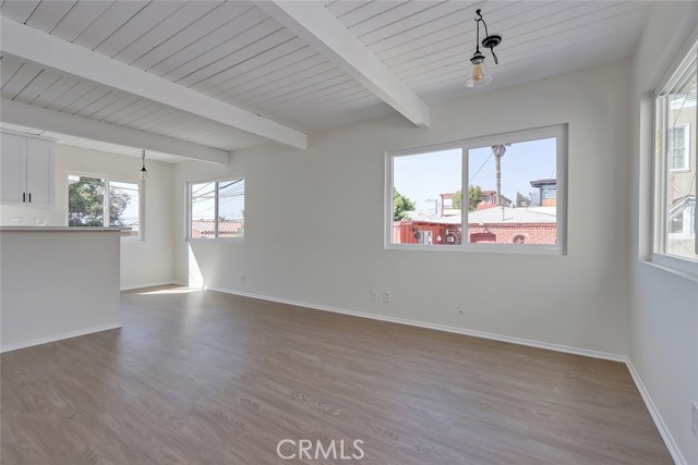 323 29th Street, Manhattan Beach, California 90266, 4 Bedrooms Bedrooms, ,3 BathroomsBathrooms,Residential,Sold,29th,SB19246067