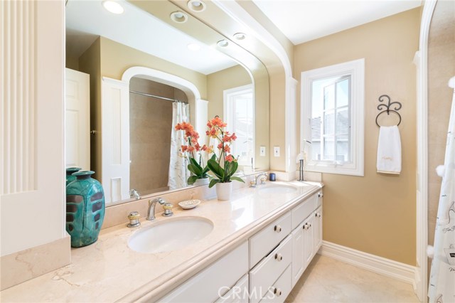 3108 Poinsettia Avenue, Manhattan Beach, California 90266, 3 Bedrooms Bedrooms, ,3 BathroomsBathrooms,Residential,Sold,Poinsettia,SB19026321