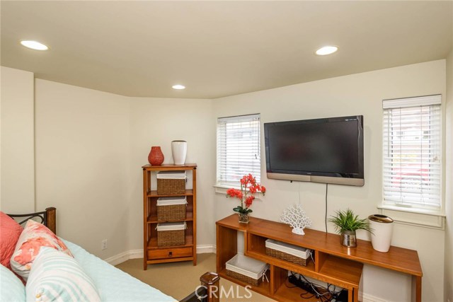 2934 Hermosa Avenue, Hermosa Beach, California 90254, 3 Bedrooms Bedrooms, ,3 BathroomsBathrooms,Residential,Sold,Hermosa,SB18080903