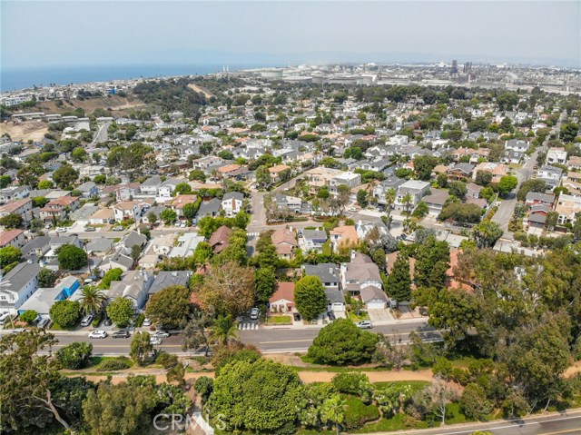 2201 Valley Drive, Manhattan Beach, California 90266, 3 Bedrooms Bedrooms, ,1 BathroomBathrooms,Residential,Sold,Valley,SB20186941