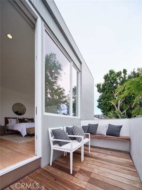 2912 Palm Avenue, Manhattan Beach, California 90266, 4 Bedrooms Bedrooms, ,2 BathroomsBathrooms,Residential,Sold,Palm,SB21015344