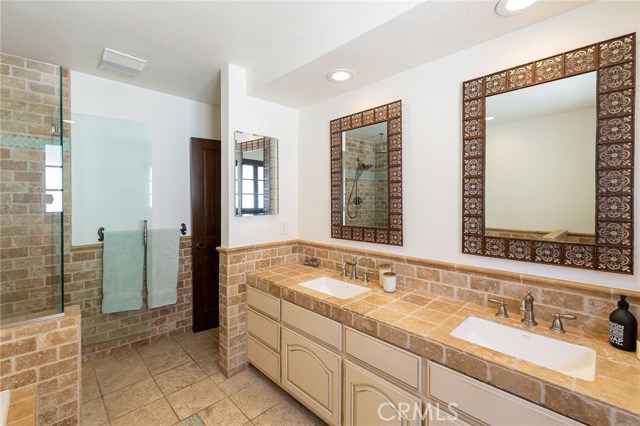 600 35th Street, Manhattan Beach, California 90266, 3 Bedrooms Bedrooms, ,3 BathroomsBathrooms,Residential,Sold,35th,SB19217935