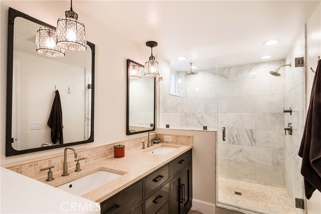 840 Loma Drive, Hermosa Beach, California 90254, 3 Bedrooms Bedrooms, ,2 BathroomsBathrooms,Residential,Sold,Loma,SB18033597