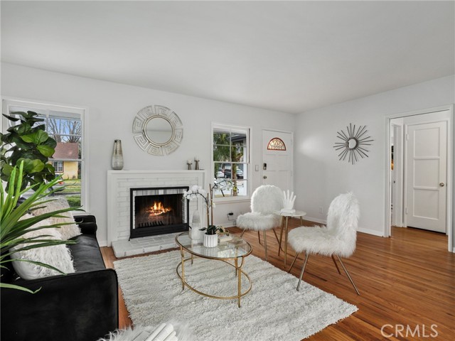 2 Bed Home for Sale in Van Nuys, California
