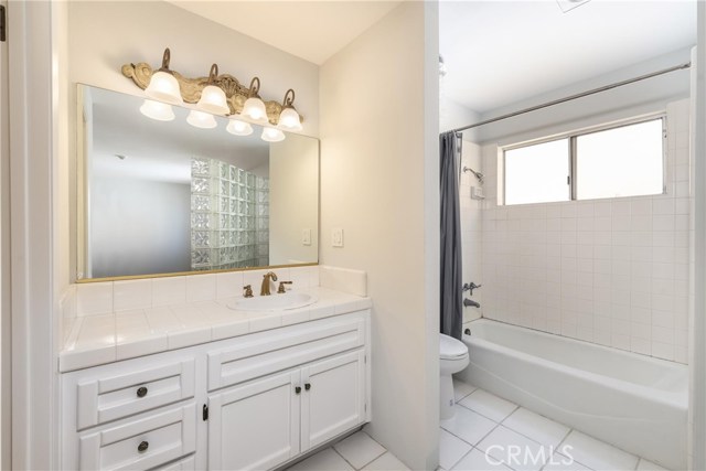 612 Irena Avenue, Redondo Beach, California 90277, 2 Bedrooms Bedrooms, ,3 BathroomsBathrooms,Residential,Sold,Irena,SB20153515