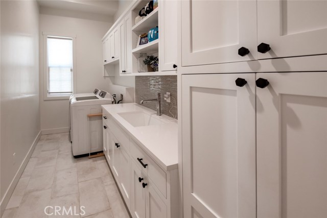 1919 Gates Avenue, Redondo Beach, California 90278, 4 Bedrooms Bedrooms, ,3 BathroomsBathrooms,Residential,Sold,Gates,SB20216794