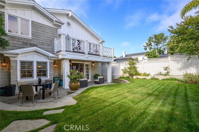 742 27th Street, Manhattan Beach, California 90266, 4 Bedrooms Bedrooms, ,3 BathroomsBathrooms,Residential,Sold,27th,SB19194302