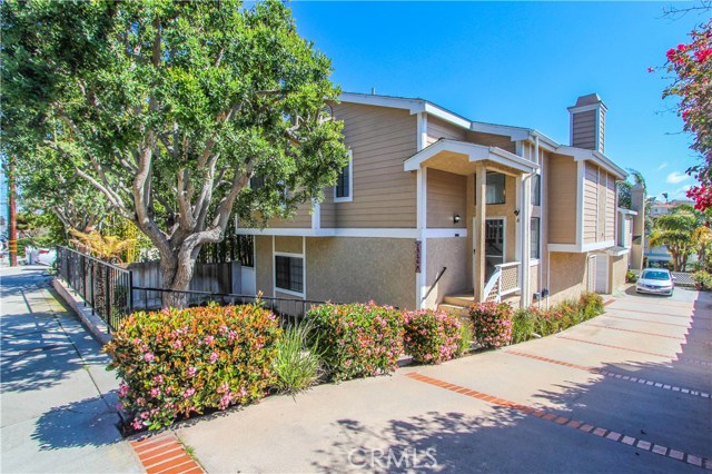 1916 Marshallfield Lane, Redondo Beach, California 90278, 3 Bedrooms Bedrooms, ,1 BathroomBathrooms,Residential,Sold,Marshallfield,PW18065789