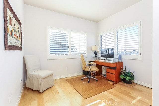 707 Juanita Avenue, Redondo Beach, California 90277, 4 Bedrooms Bedrooms, ,4 BathroomsBathrooms,Residential,Sold,Juanita,SB18032278