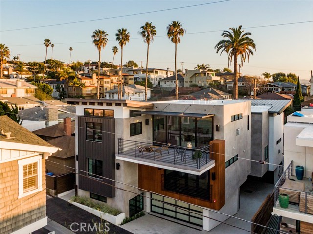 619 Longfellow Ave, Hermosa Beach, California 90254, 4 Bedrooms Bedrooms, ,3 BathroomsBathrooms,Residential,Sold,Longfellow Ave,SB20016364