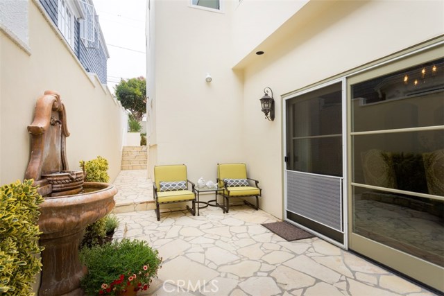 755 31st Street, Manhattan Beach, California 90266, 4 Bedrooms Bedrooms, ,4 BathroomsBathrooms,Residential,Sold,31st,SB19068029