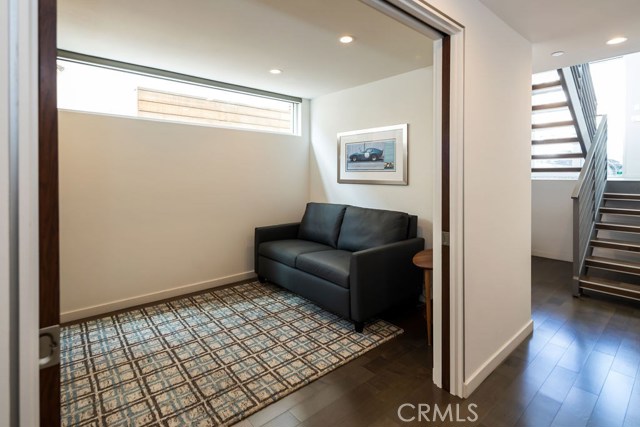 1276 9th Street, Hermosa Beach, California 90254, 4 Bedrooms Bedrooms, ,3 BathroomsBathrooms,Residential,Sold,9th,SB20015596