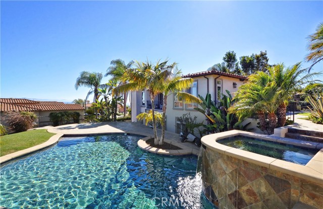 3 Nuvola Court, Rancho Palos Verdes, California 90275, 4 Bedrooms Bedrooms, ,4 BathroomsBathrooms,Residential,Sold,Nuvola,PV18227856