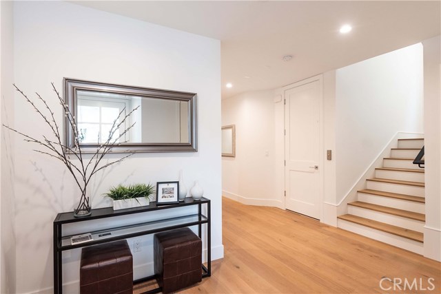 653 13th Street, Manhattan Beach, California 90266, 4 Bedrooms Bedrooms, ,2 BathroomsBathrooms,Residential,Sold,13th,SB19011414