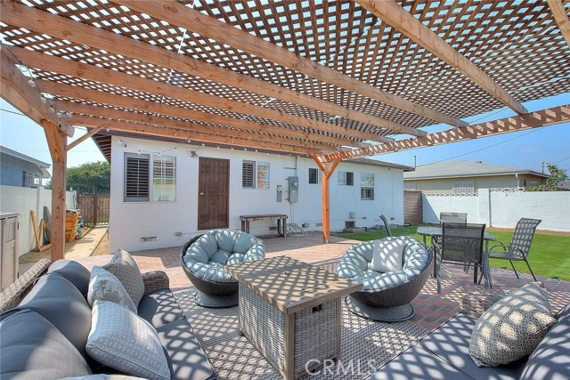 3 Bed Home for Sale in Compton, California