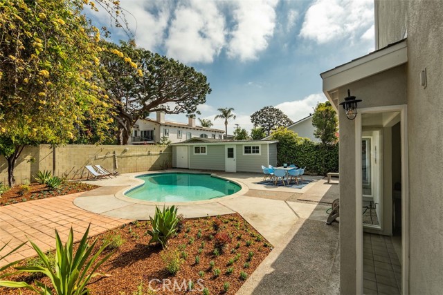 1261 Bryant Place, Manhattan Beach, California 90266, 4 Bedrooms Bedrooms, ,3 BathroomsBathrooms,Residential,Sold,Bryant,SB21080177