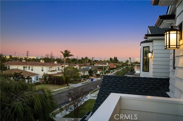 1436 23rd Street, Manhattan Beach, California 90266, 6 Bedrooms Bedrooms, ,6 BathroomsBathrooms,Residential,Sold,23rd,SB21003333