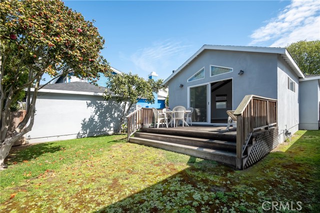 1605 Harkness, Manhattan Beach, California 90266, 3 Bedrooms Bedrooms, ,1 BathroomBathrooms,Residential,Sold,Harkness,SB21055276