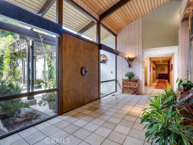 8 Eastfield Drive, Rolling Hills, California 90274, 5 Bedrooms Bedrooms, ,2 BathroomsBathrooms,Residential,Sold,Eastfield,SB17221489